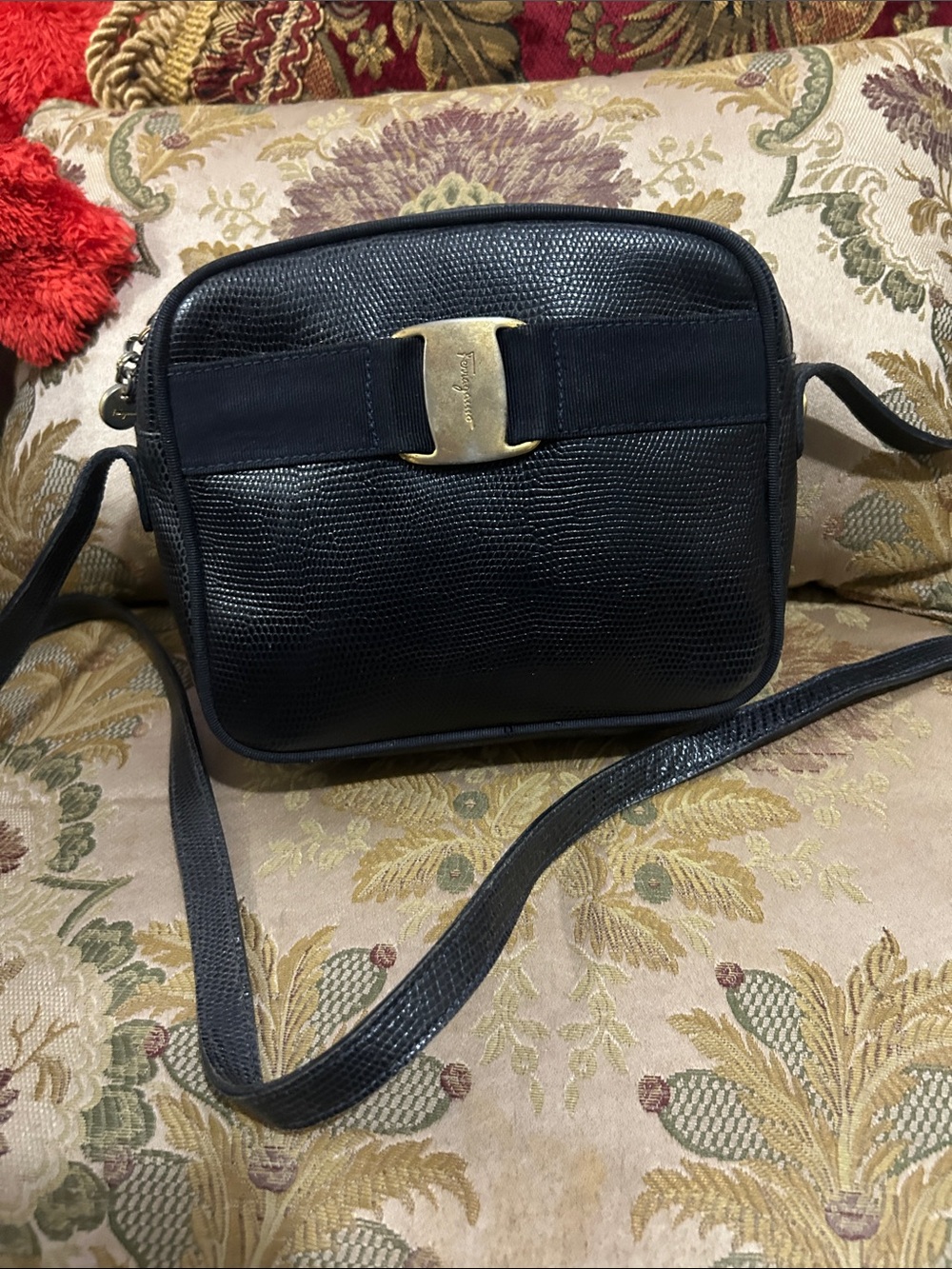 Salvatore Ferragamo  vinBlack Lizard-Embossed Leather Crossbody with Gold Buckle